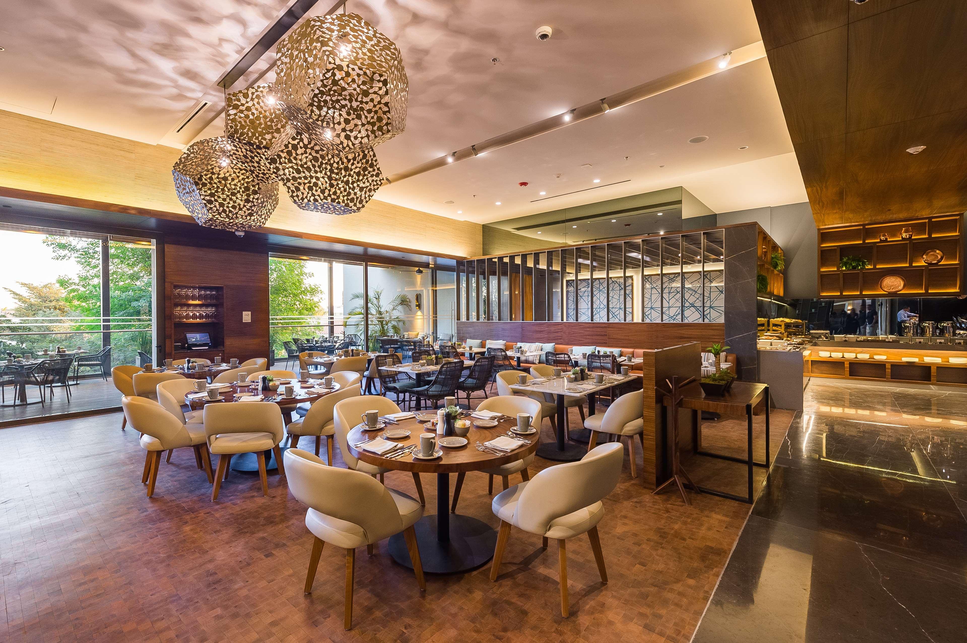 ไฮแอท รีเจนซี อันดาเรส กวาดาลาคารา Hotel ซาโปปัน ภายนอก รูปภาพ The interior of the restaurant